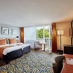 Carlton Square Hotel