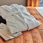 Carlton Square Hotel