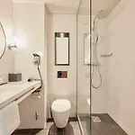 Carlton Square Hotel 4*