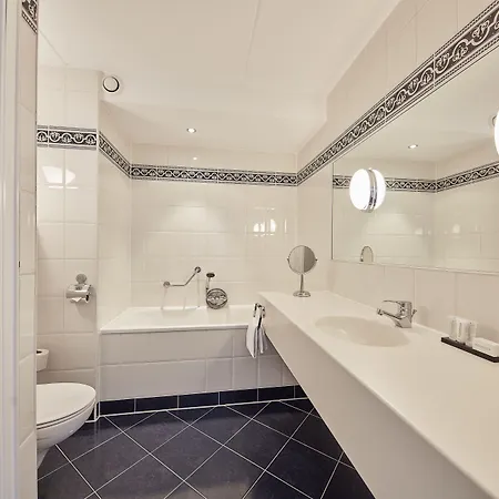 Hotel Carlton Square 4*