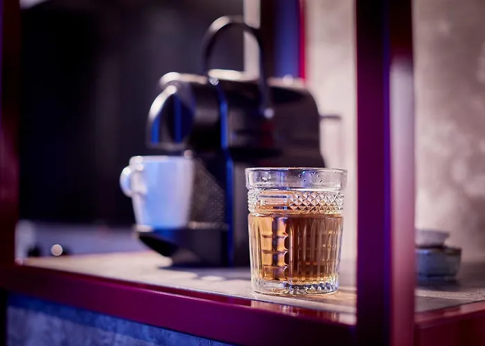 ホテル カールトン スクエア 4*