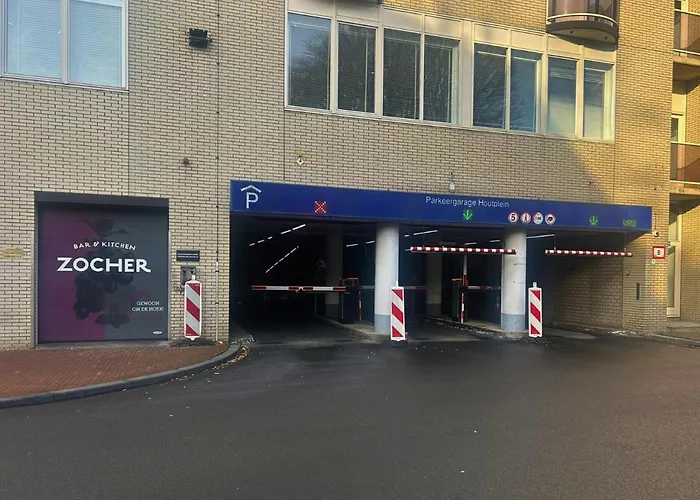 カールトン スクエア ホテル 4*