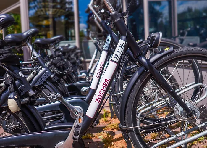 ホテル カールトン スクエア 4*