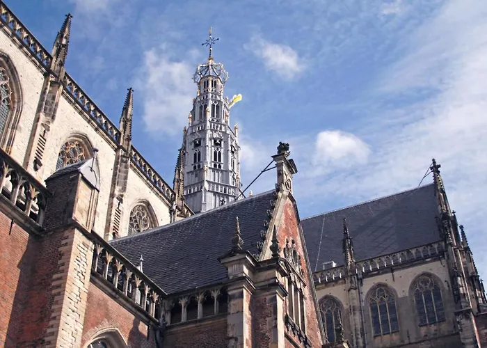 カールトン スクエア 4*