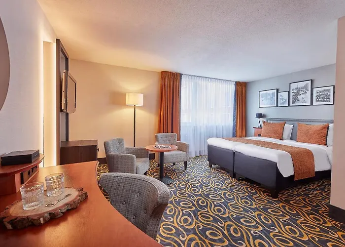 カールトン スクエア ホテル 4*