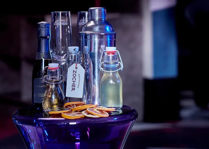 カールトン スクエア 4*