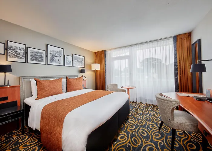 Hotel Carlton Square