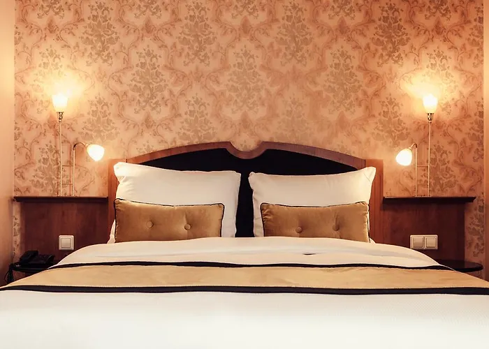 Hotel Carlton Square